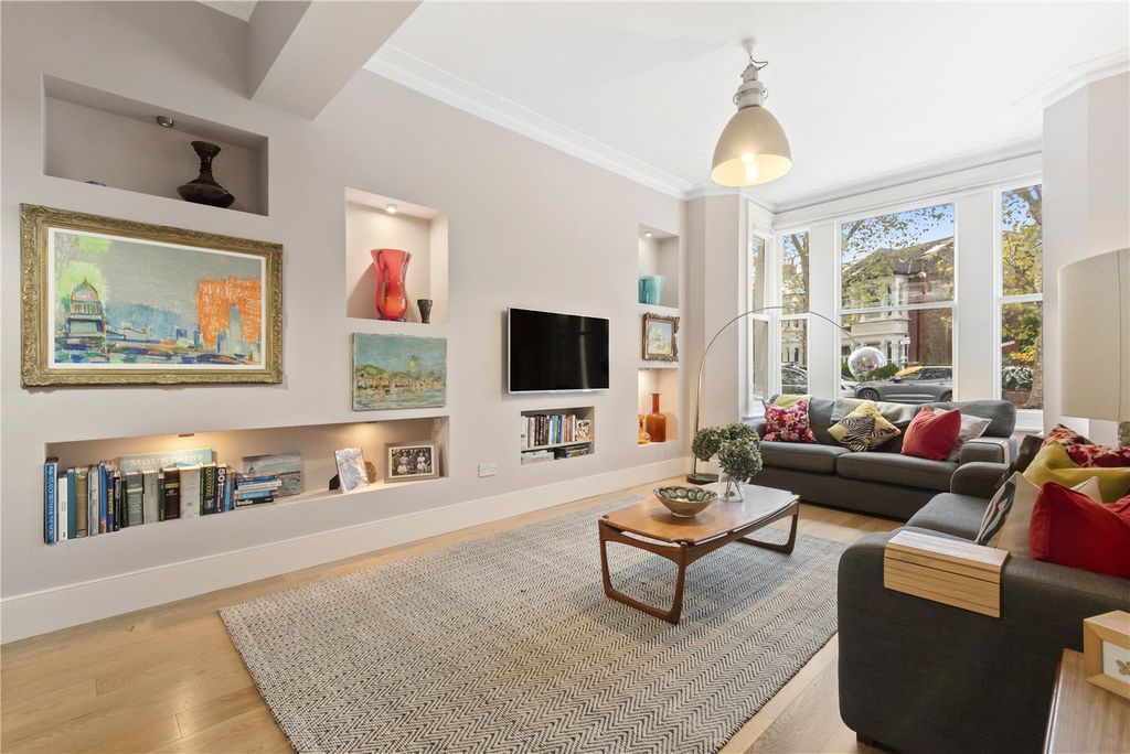 Property photo 2 of 18 Reception Room