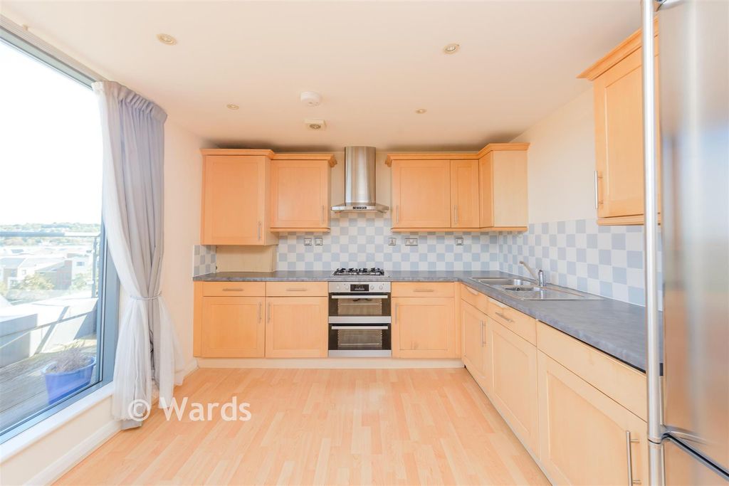 Property photo 1 of 9 Kitchen/Lounge/Diner