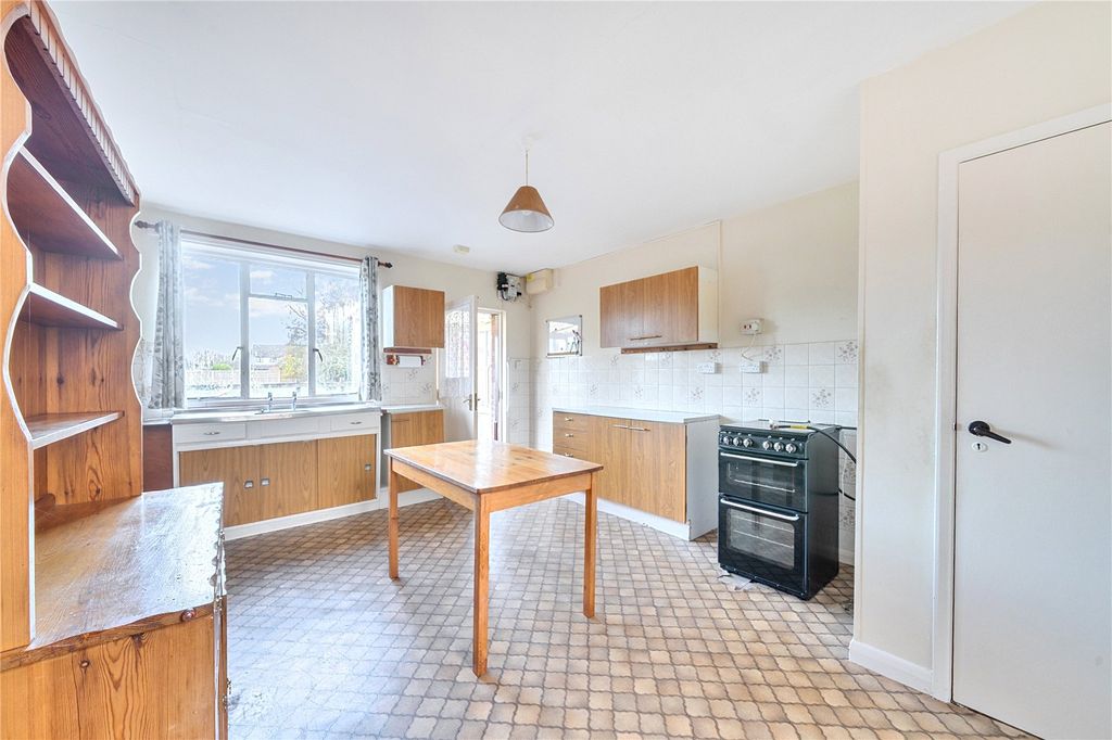 Property photo 2 of 26 Kitchen