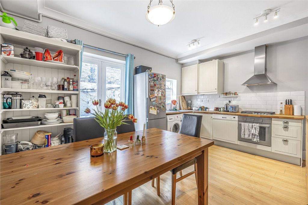 Property photo 3 of 12 Picture No. 25