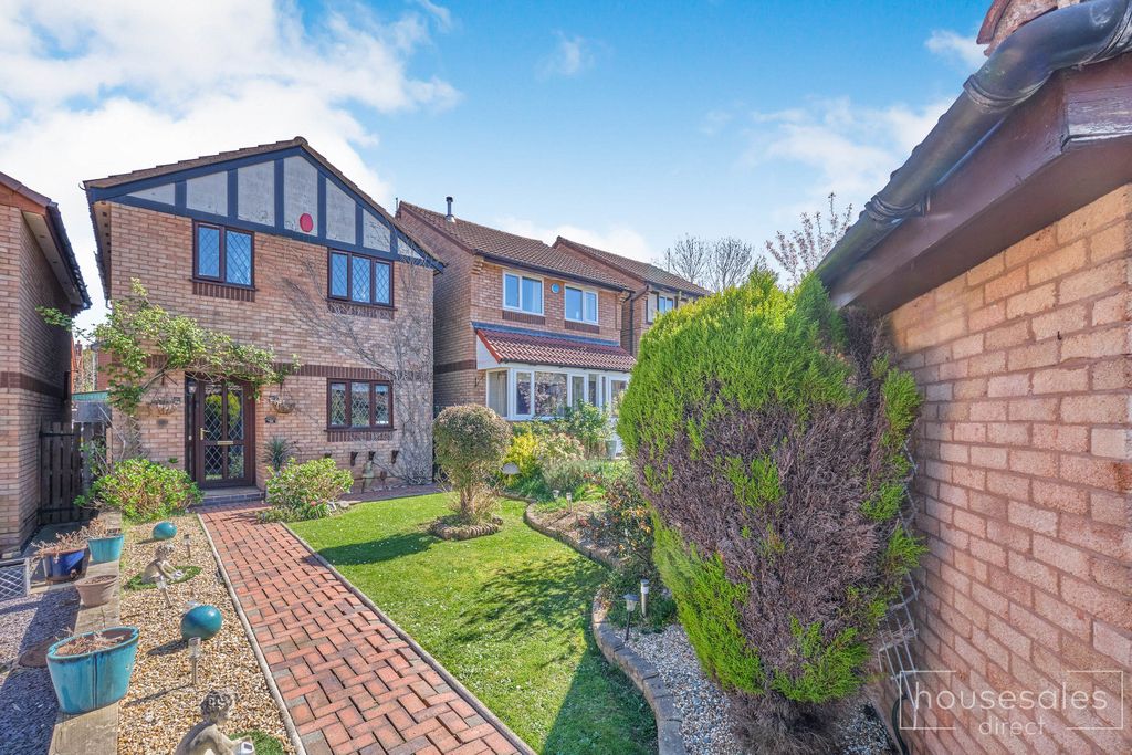 Property photo 1 of 12
