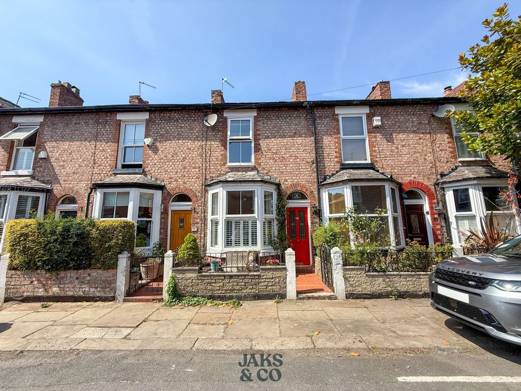 Property photo 1 of 37