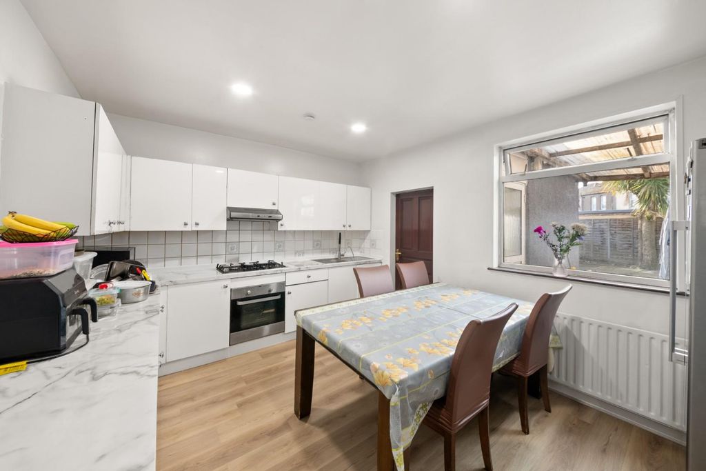 Property photo 3 of 11 Dsc_6438-Edit.Jpg