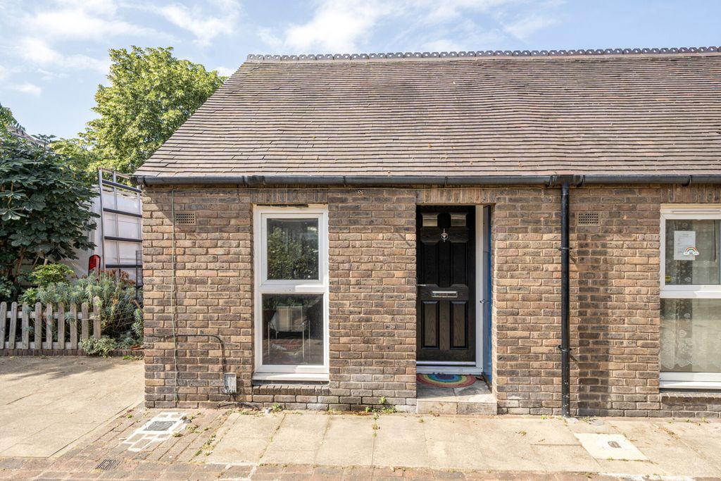 Property photo 2 of 13 External