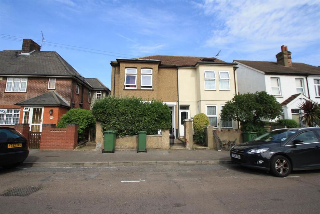 Property photo 1 of 6