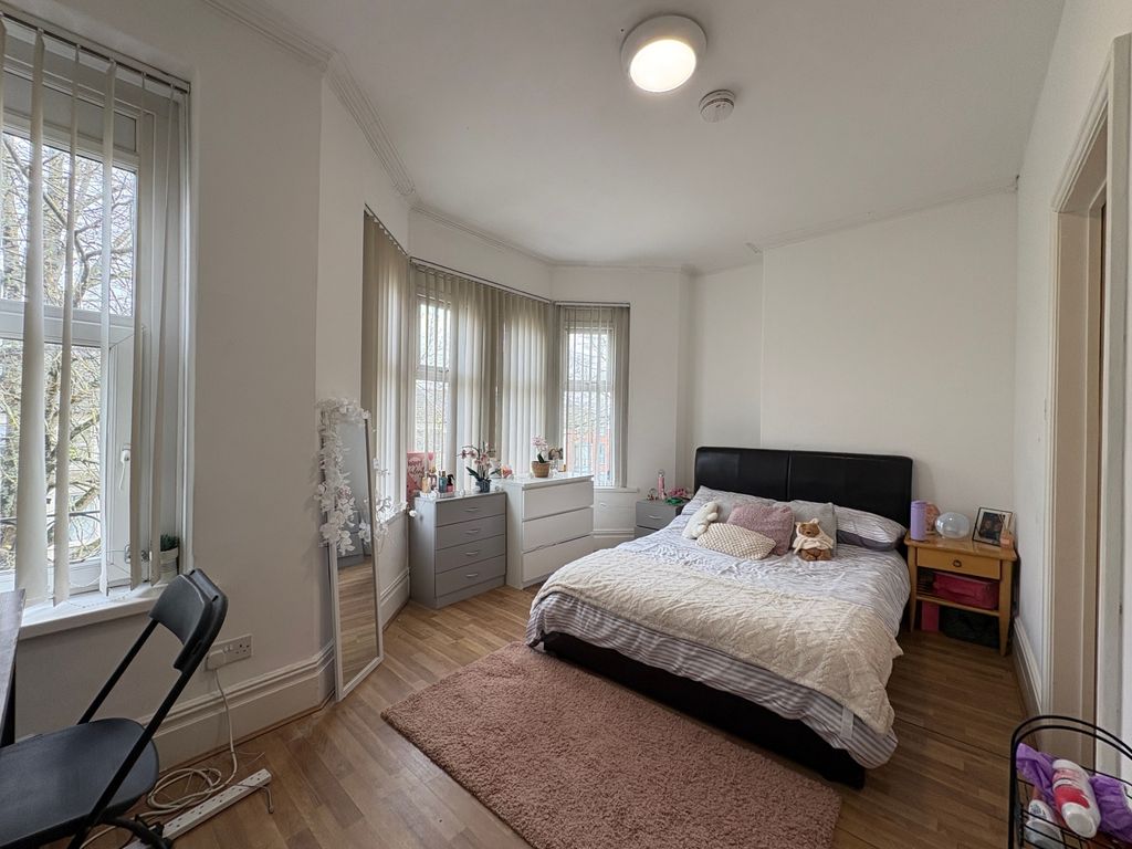 Property photo 3 of 5 2E016E5d-5346-4892-91B9-11c536Fa104c