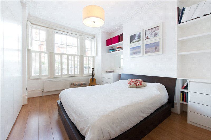 Property photo 2 of 7 Master Bedroom