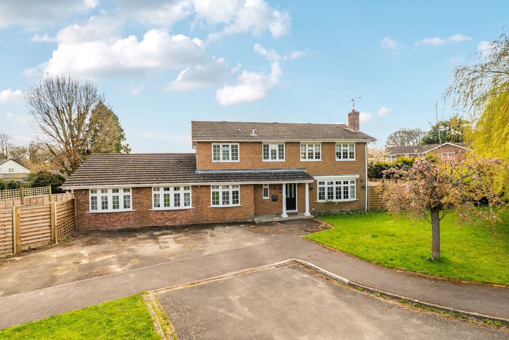 Property photo 1 of 20 1438080-1-69ce70F...