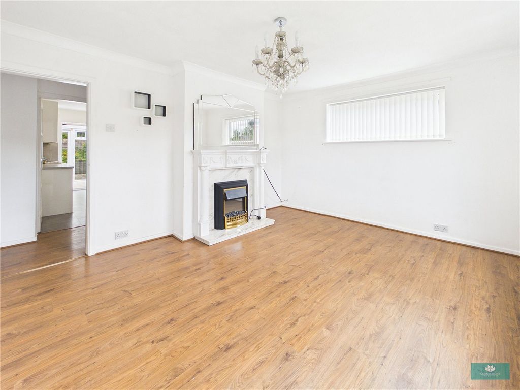 Property photo 2 of 21 Picture No. 08
