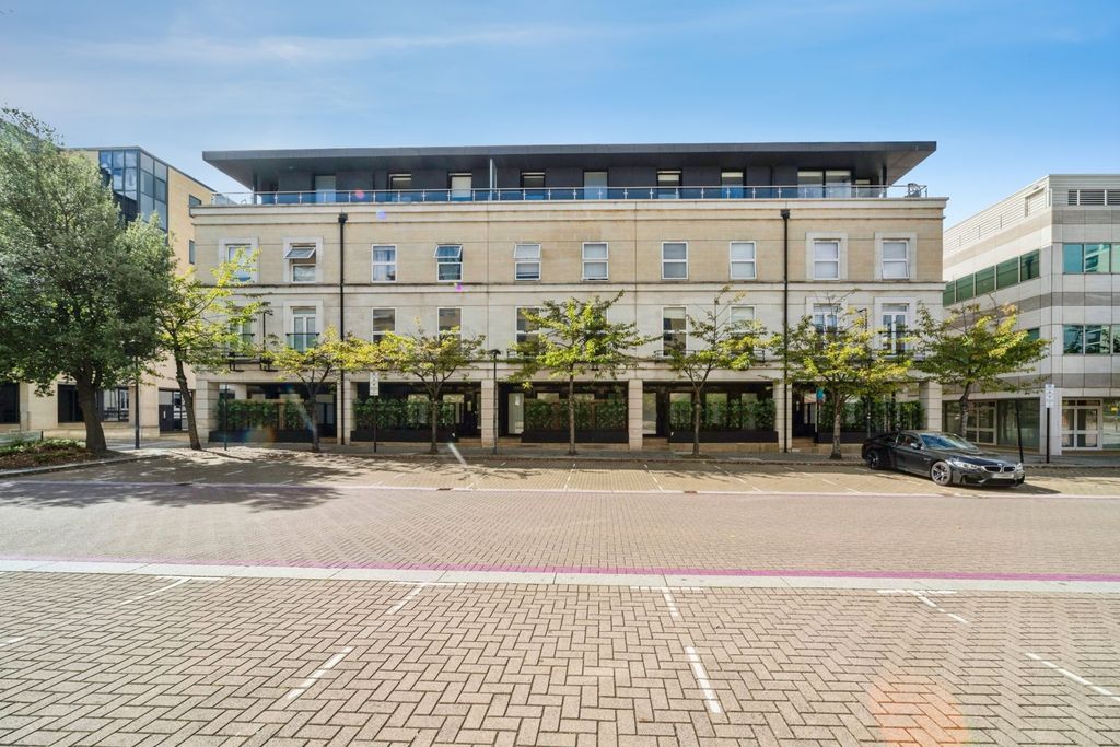 Property photo 1 of 20 Pbox-Img.Jpg