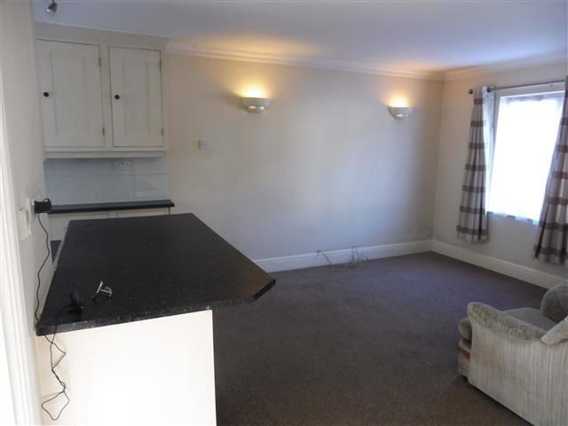 Property photo 3 of 7 Living Room