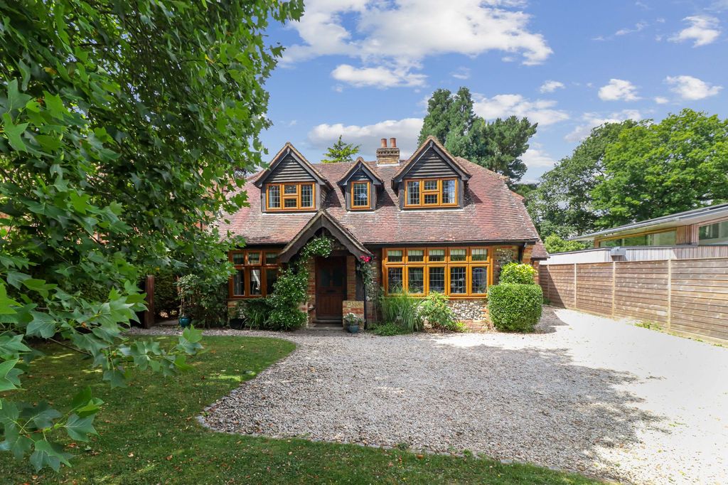 Property photo 1 of 40