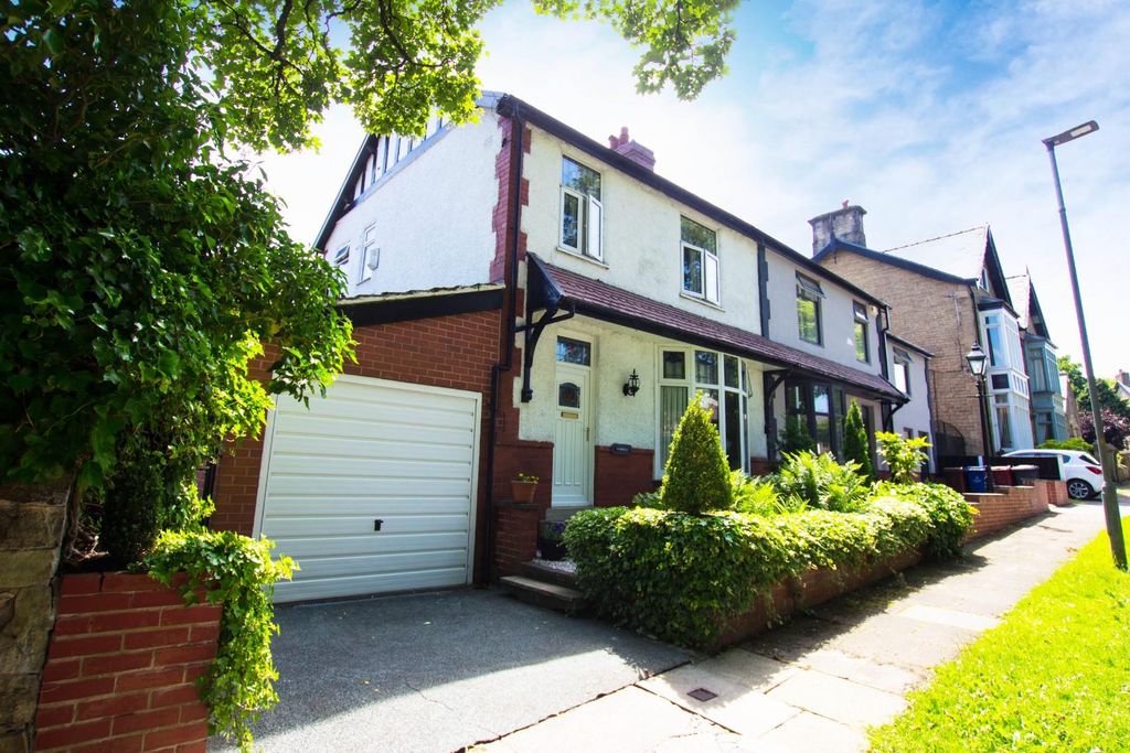 Property photo 1 of 14 Oldfield Avenue (12).Jpg