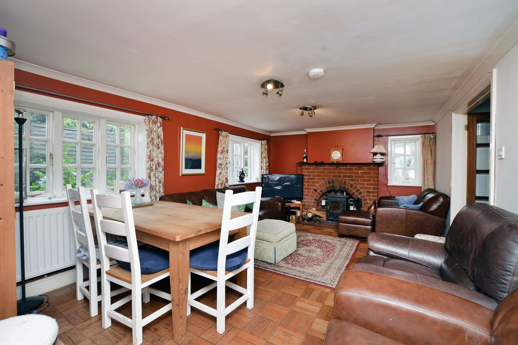 Property photo 3 of 10