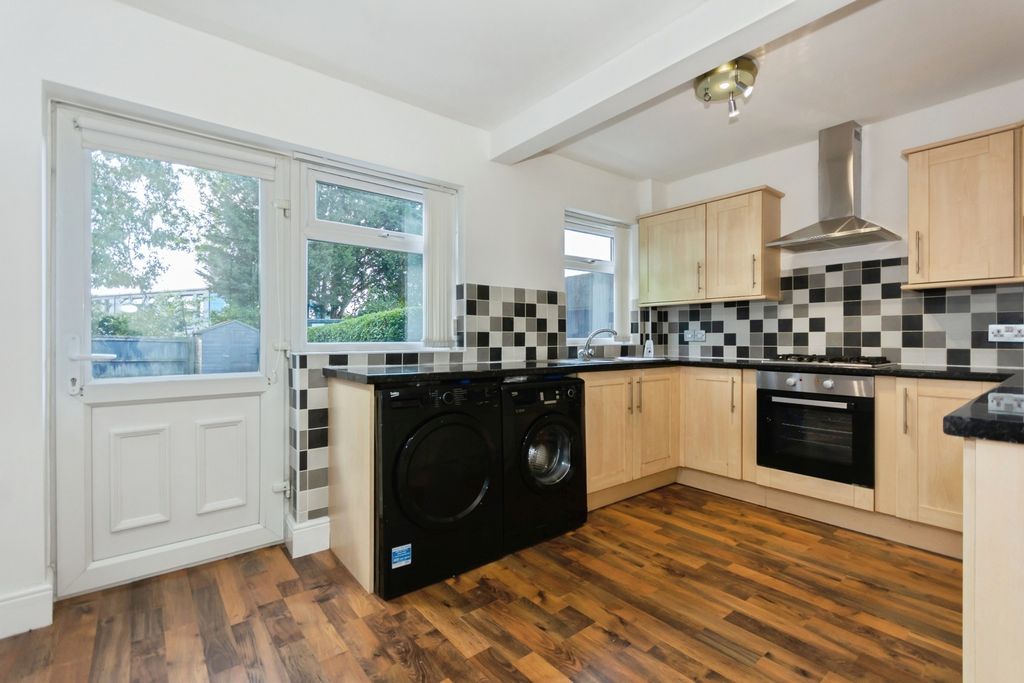 Property photo 3 of 17 Photo