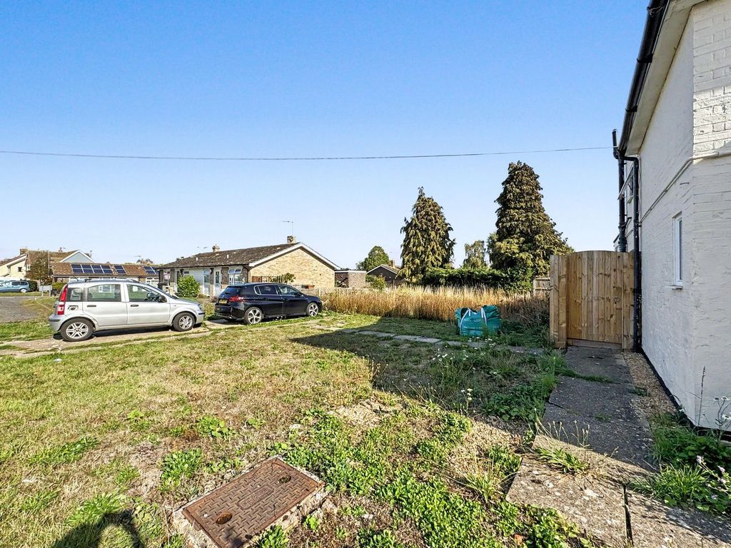 Property photo 3 of 25