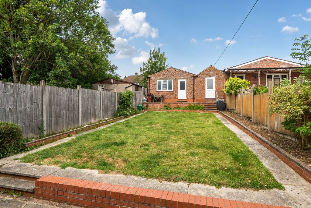 Property photo 3 of 16 Picture No. 05
