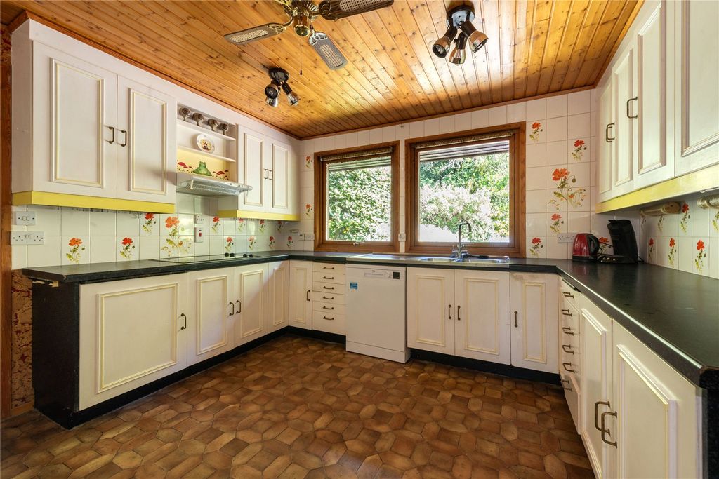 Property photo 3 of 27 Picture No. 03