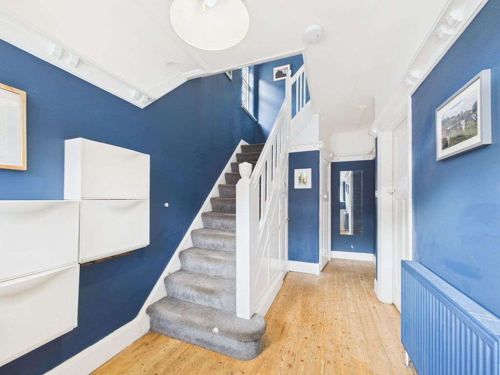 Property photo 3 of 26