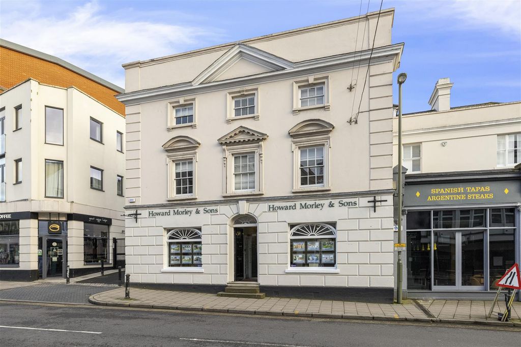 Property photo 1 of 15 Apt-1-276-High-Street-Guilford-73.Jpg