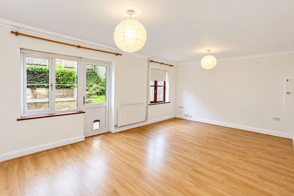 Property photo 3 of 19 Reception Room