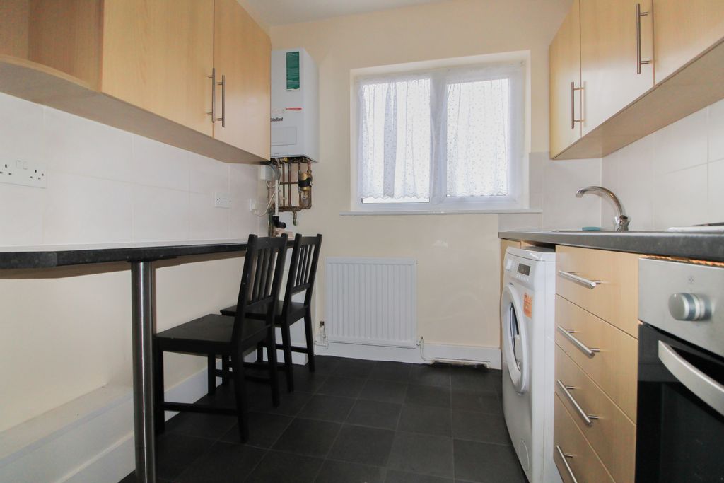 Property photo 3 of 11 Gallery