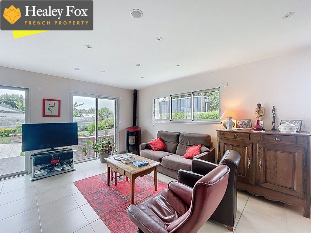 Property photo 3 of 17