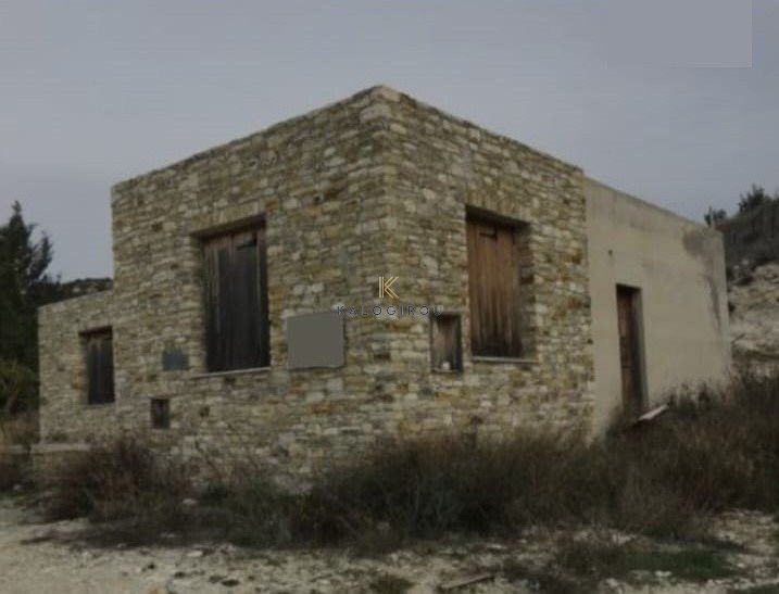 Property photo 1 of 3