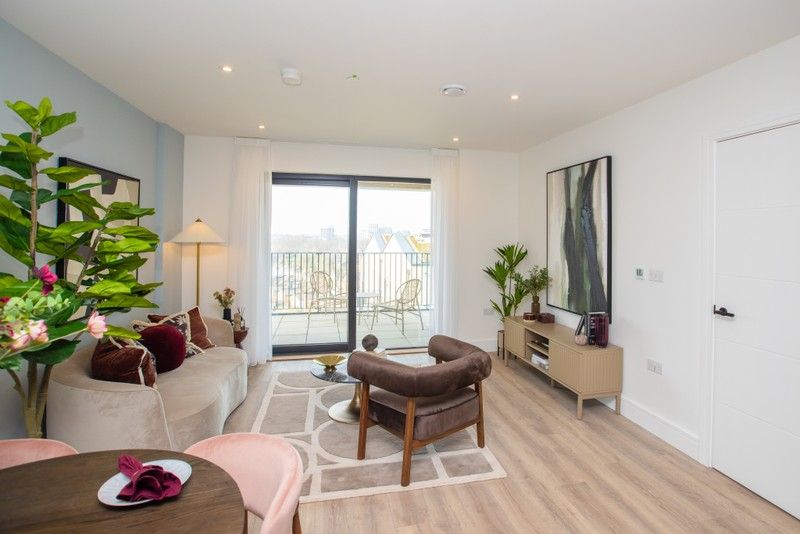 Property photo 1 of 21