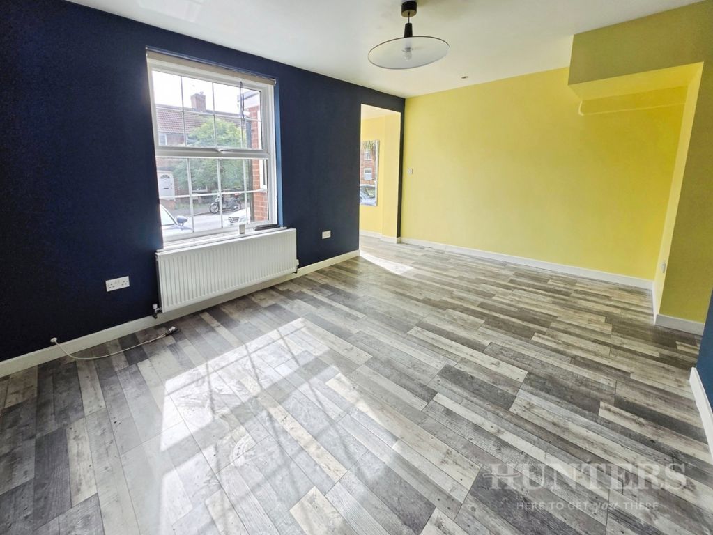 Property photo 2 of 16 Pbox-Img.Jpg