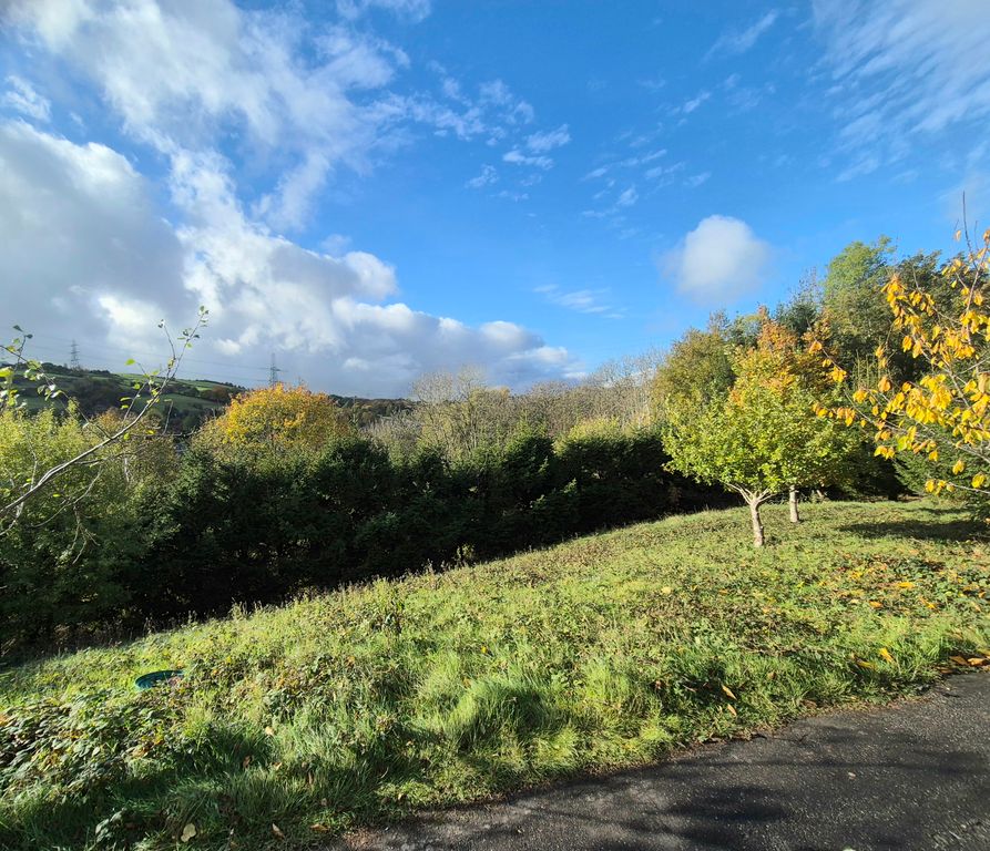 Property photo 2 of 11 Image