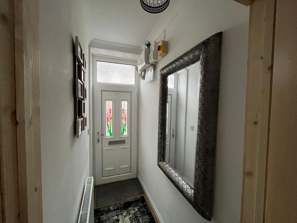 Property photo 2 of 23