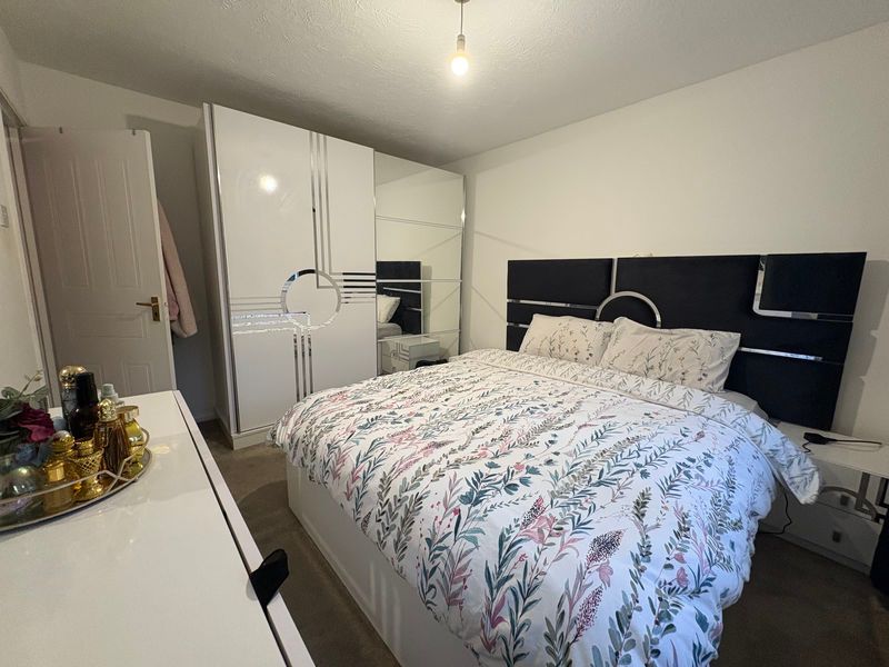 Property photo 3 of 10 Photo 6