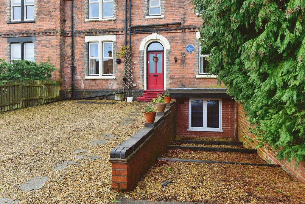 Property photo 2 of 35 Pbox-Img.Jpg