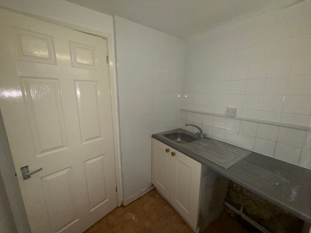 Property photo 2 of 5 Photo 8