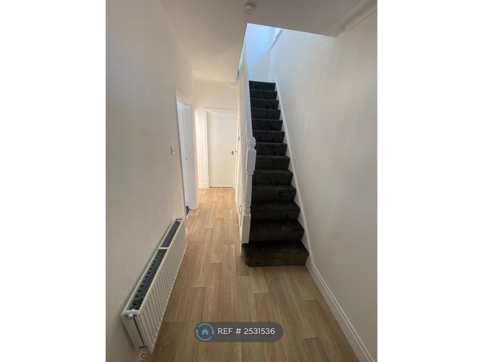 Property photo 1 of 11 Stairs