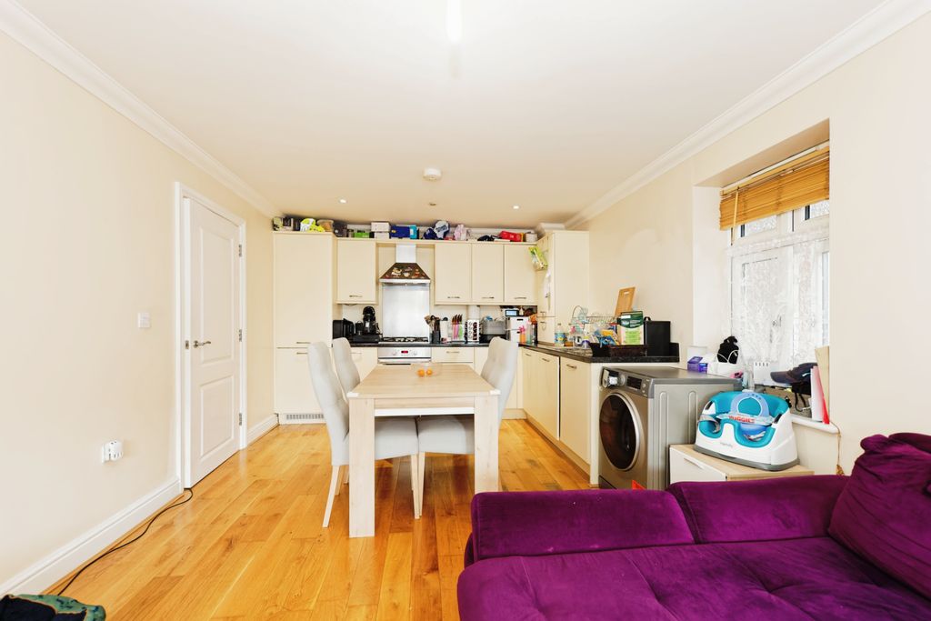 Property photo 3 of 14 Photography