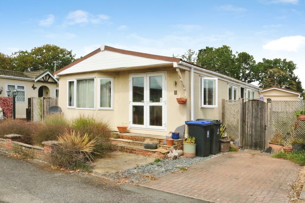 Property photo 1 of 16 Photo 16