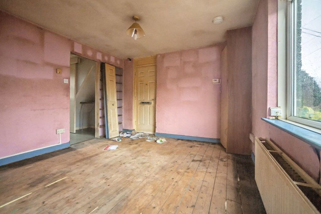 Property photo 3 of 16