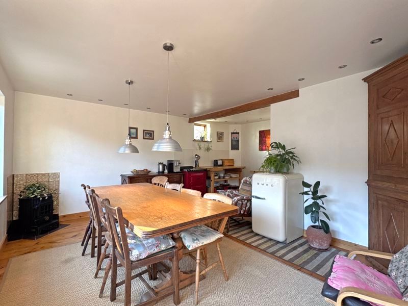 Property photo 3 of 22 Photo 17