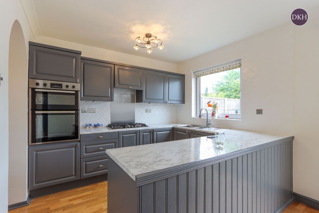 Property photo 2 of 17 Picture No. 05