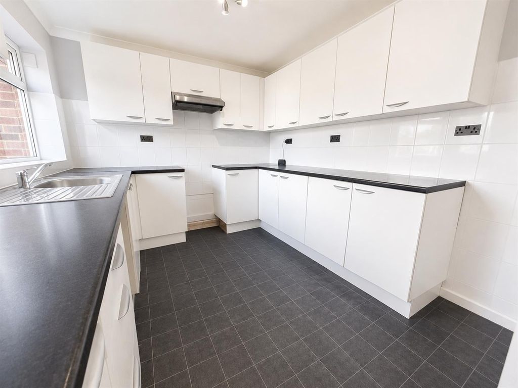 Property photo 2 of 8 Kitchen New.Png