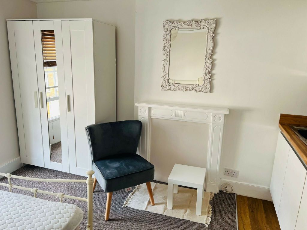 Property photo 2 of 14