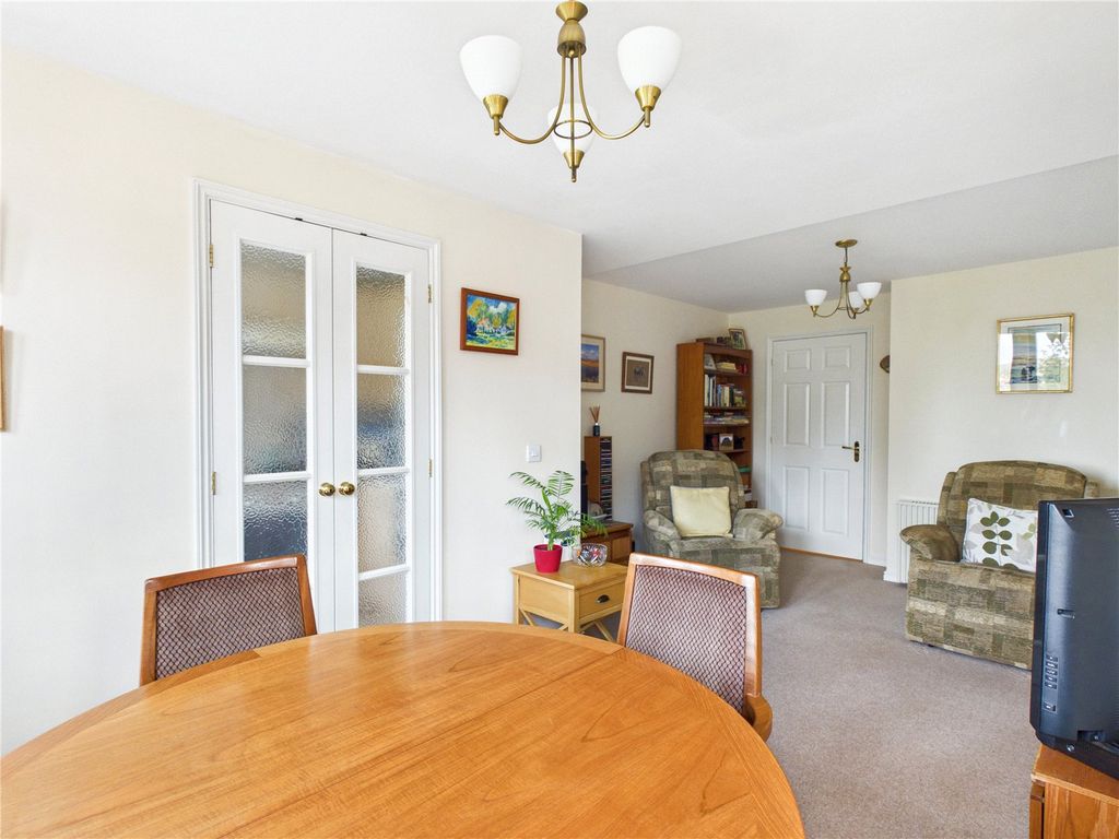 Property photo 3 of 10 Picture No. 11