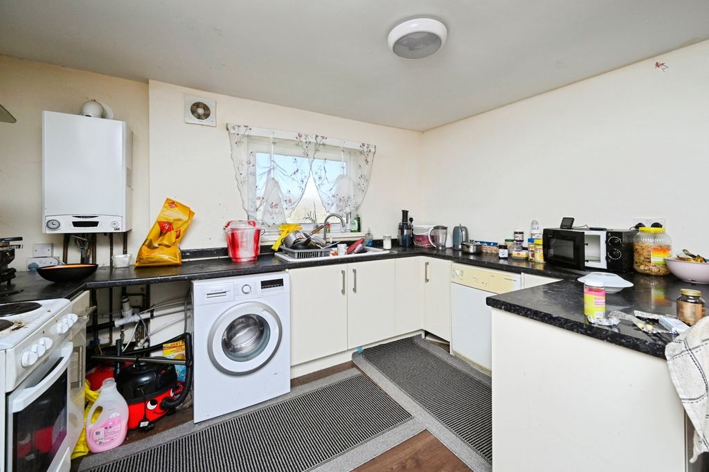 Property photo 2 of 10 Pbox-Img.Jpg