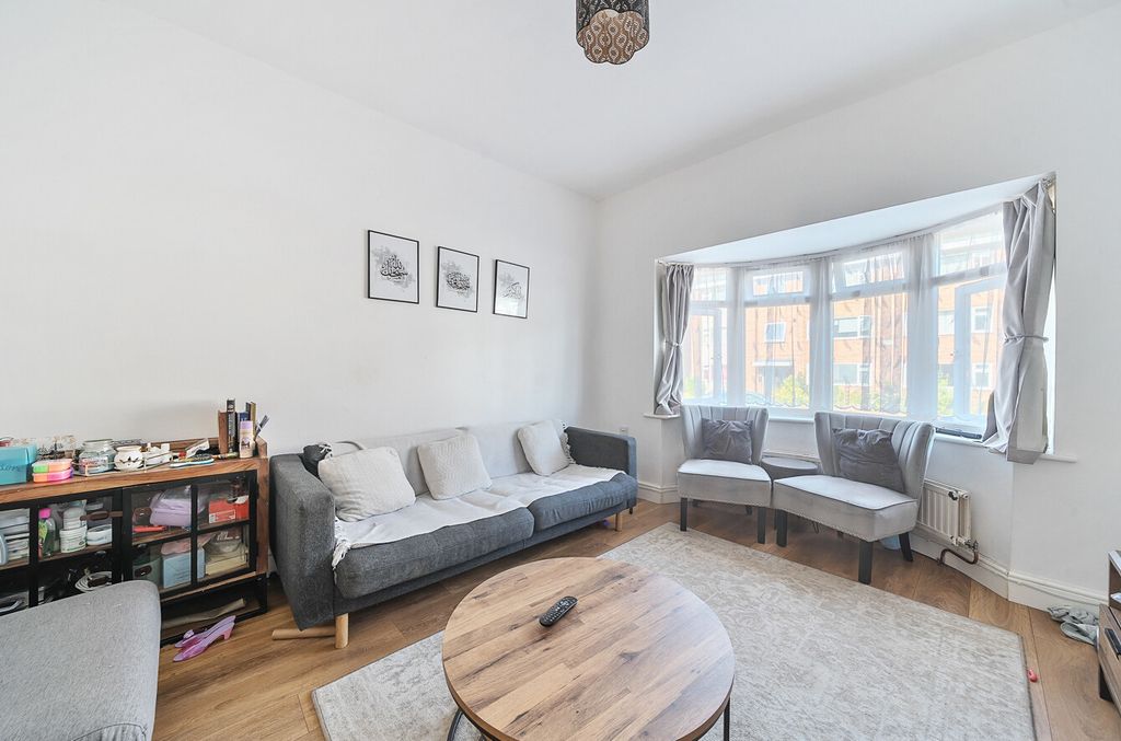 Property photo 2 of 13 1314322-1-685c300...
