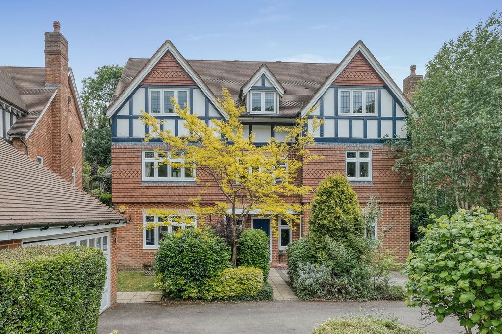 Property photo 1 of 31