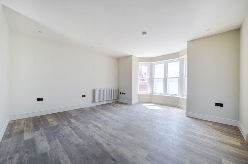 Property photo 3 of 10 1494191-1-6A566F8...