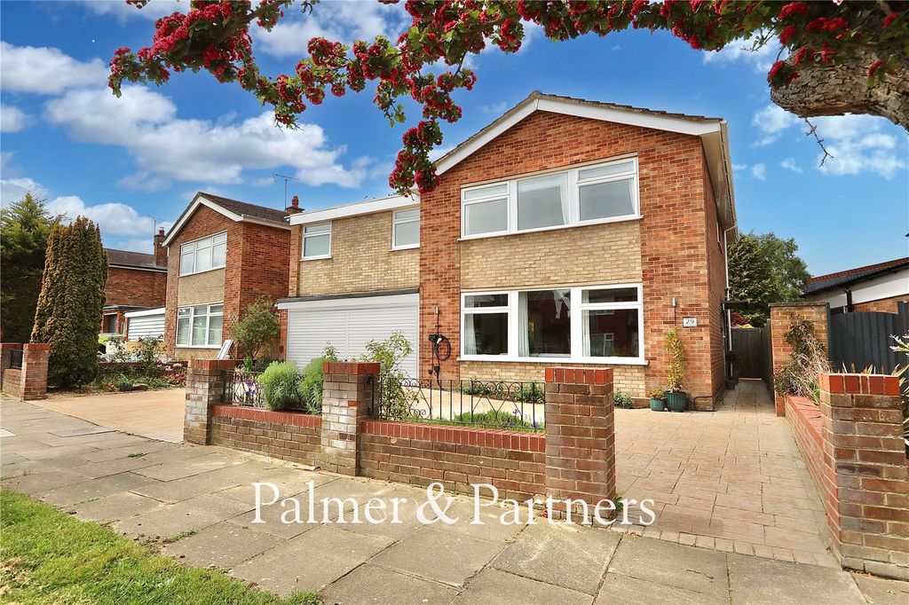 Property photo 1 of 39 Picture No. 03