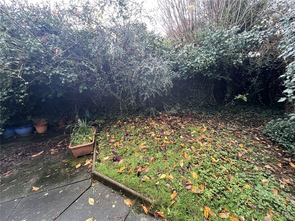 Property photo 3 of 4 Picture No. 02